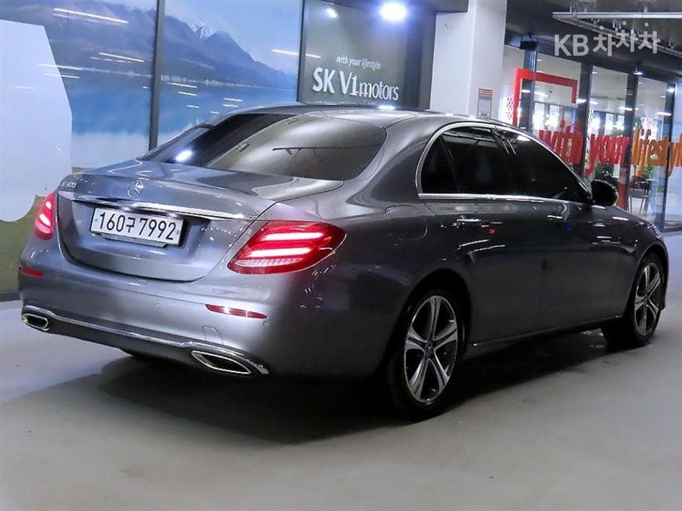 Mercedes-Benz E-Клас (W213)E300 Avantgarde - 4