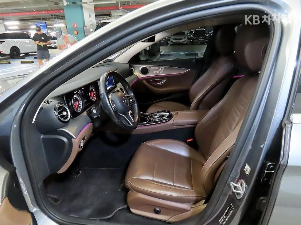 Mercedes-Benz E-Клас (W213)E300 Avantgarde - 6
