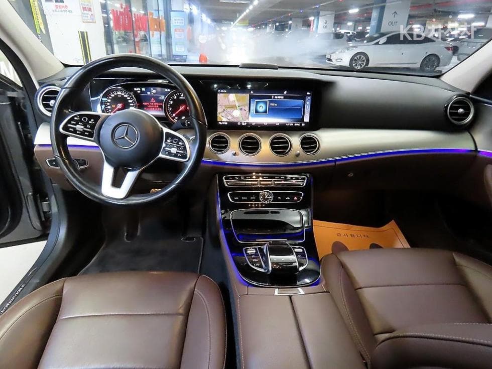 Mercedes-Benz E-Клас (W213)E300 Avantgarde - 10