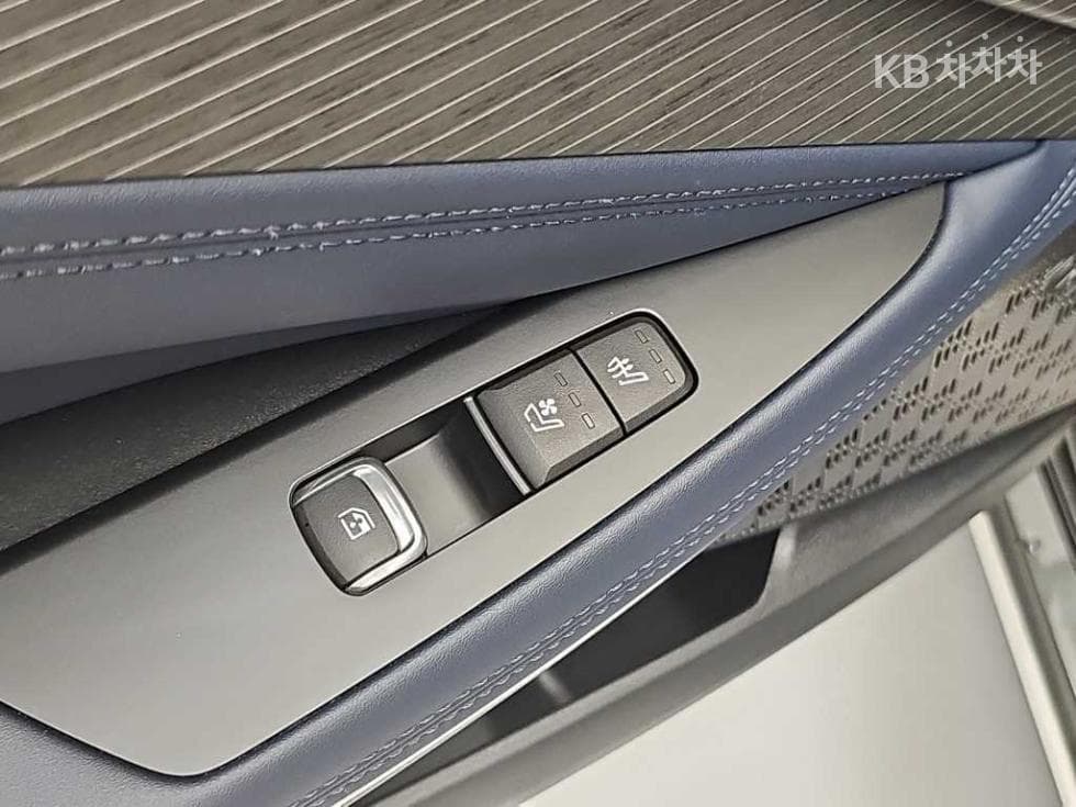 Киа The New (фейслифт) K83.5 Бензин AWD 시그니쳐 - 14