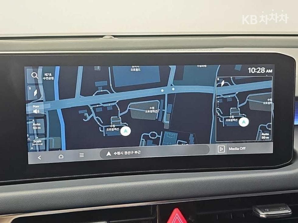 Киа The New (фейслифт) K83.5 Бензин AWD 시그니쳐 - 16