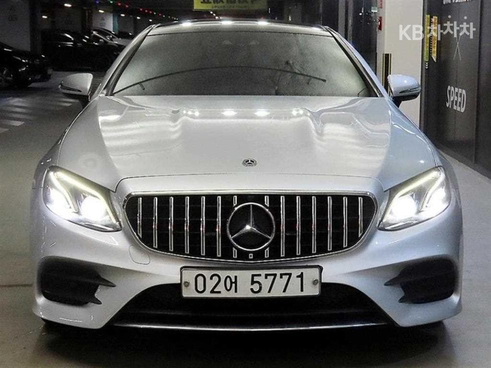 Mercedes-Benz E-Клас (W213)E220d COUPE - 2