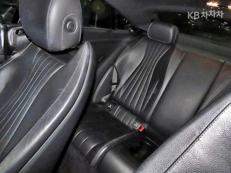 Mercedes-Benz E-Клас (W213)E220d COUPE - 7