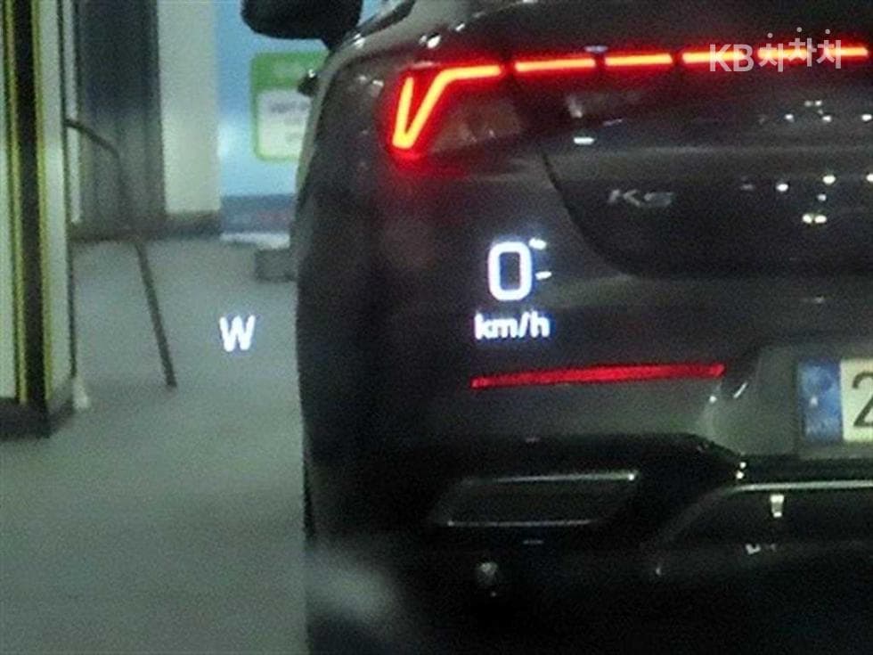 Mercedes-Benz E-Клас (W213)E220d COUPE - 15