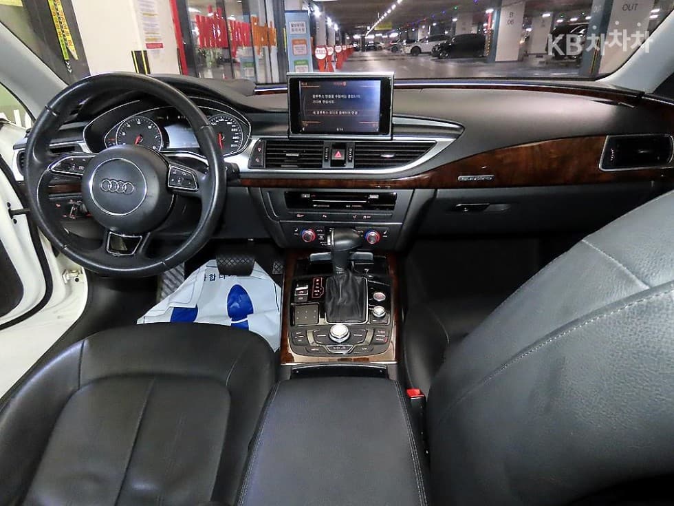 Ауди A73.0 TFSI 콰트로 엔트리 - 10