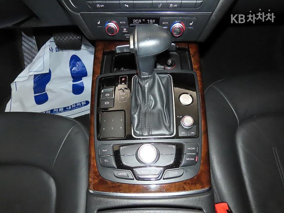 Ауди A73.0 TFSI 콰트로 엔트리 - 12