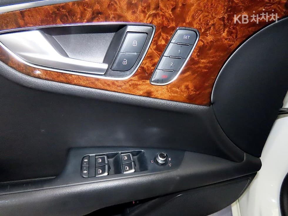 Ауди A73.0 TFSI 콰트로 엔트리 - 13