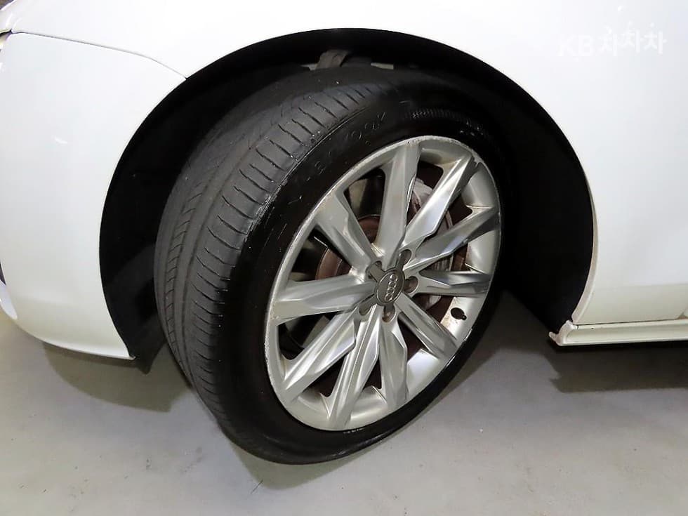 Ауди A73.0 TFSI 콰트로 엔트리 - 20