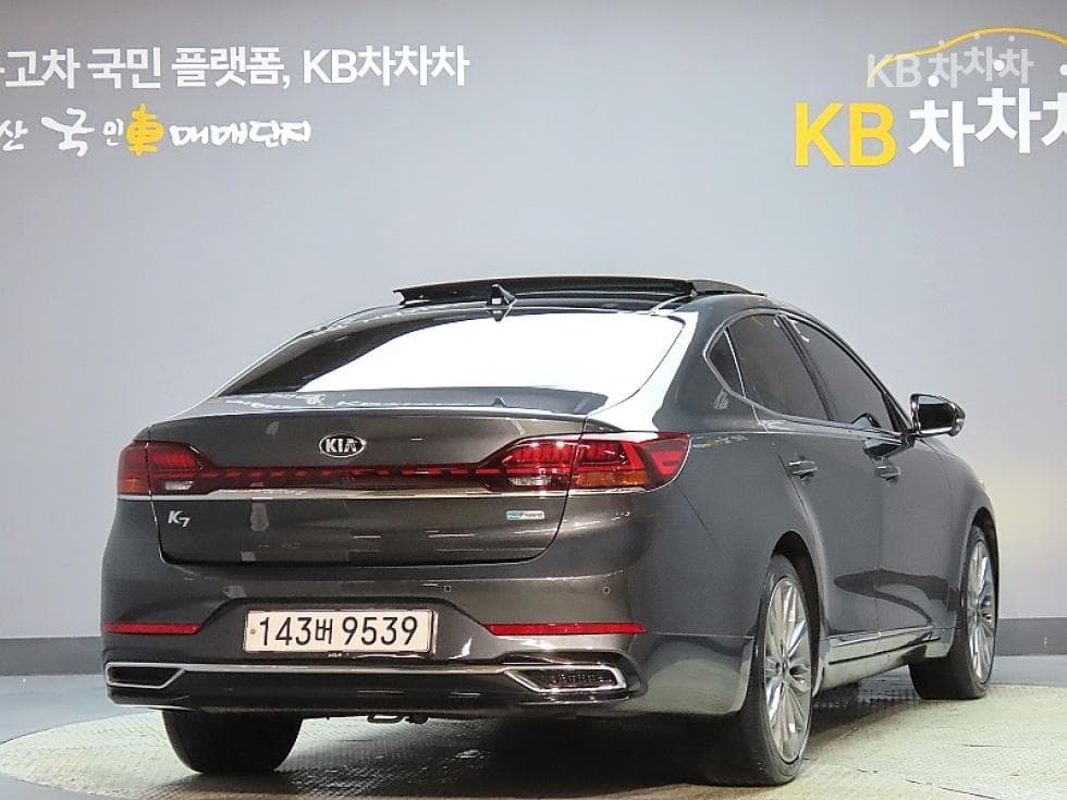 Kia K7 Premiere Hybrid2.4 HEV Signature - 2