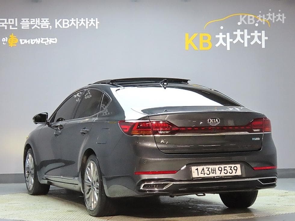 Kia K7 Premiere Hybrid2.4 HEV Signature - 4