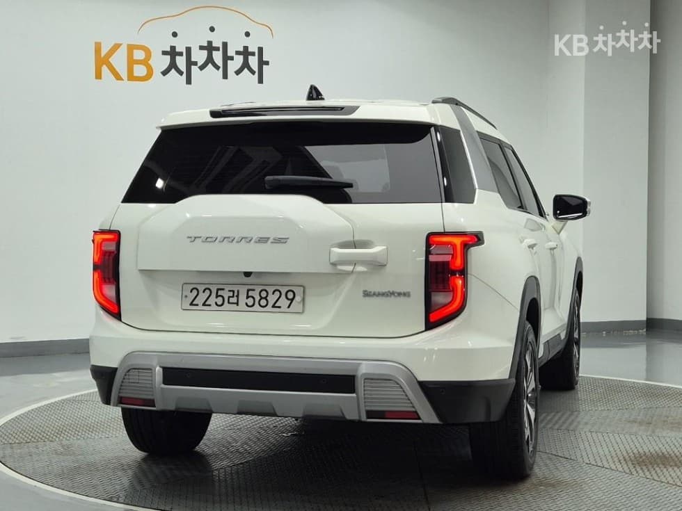 KG Mobility The New (facelift) 토레스(J100)Gasoline Turbo 1.5 2WD T5 - 3