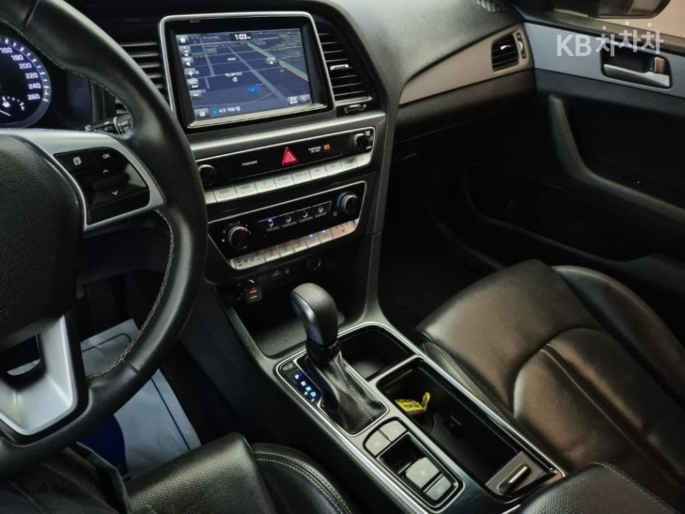 Hyundai Sonata New Rise2.0 Smart 초이스 - 10