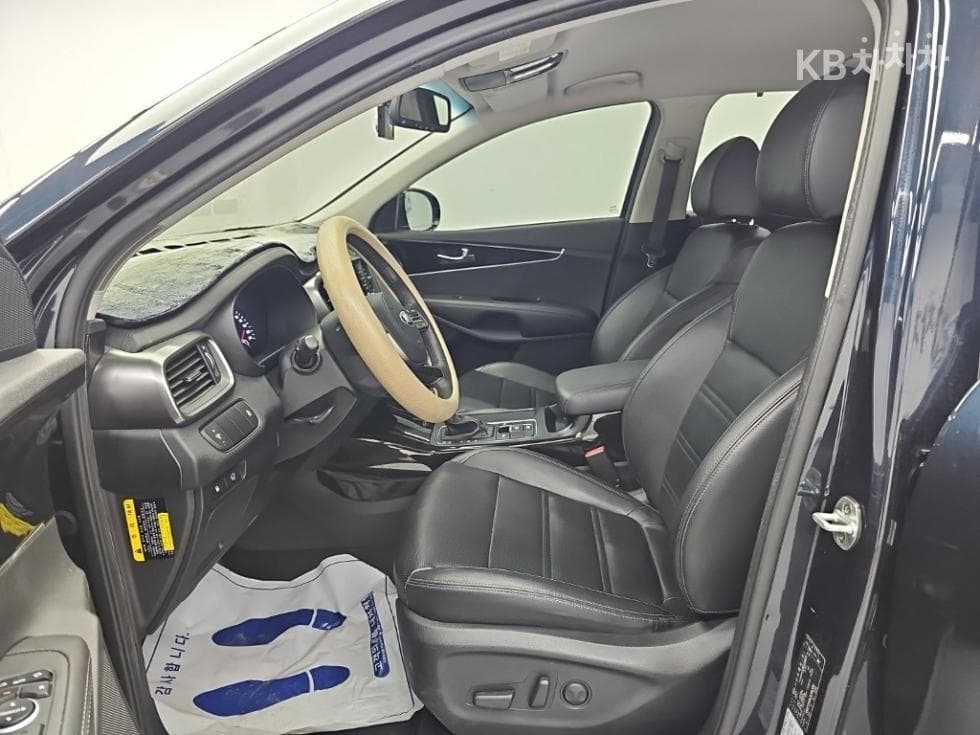 Kia The New (facelift) Sorento2.0 T-GDI 2WD Noblesse - 11