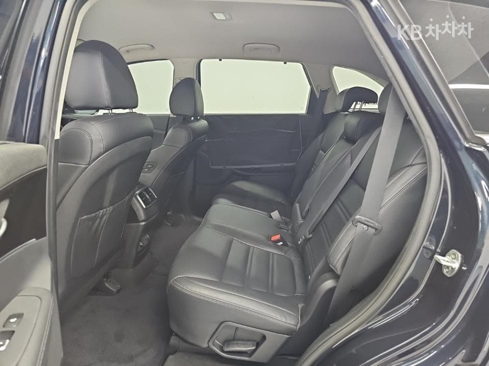 Kia The New (facelift) Sorento2.0 T-GDI 2WD Noblesse - 12