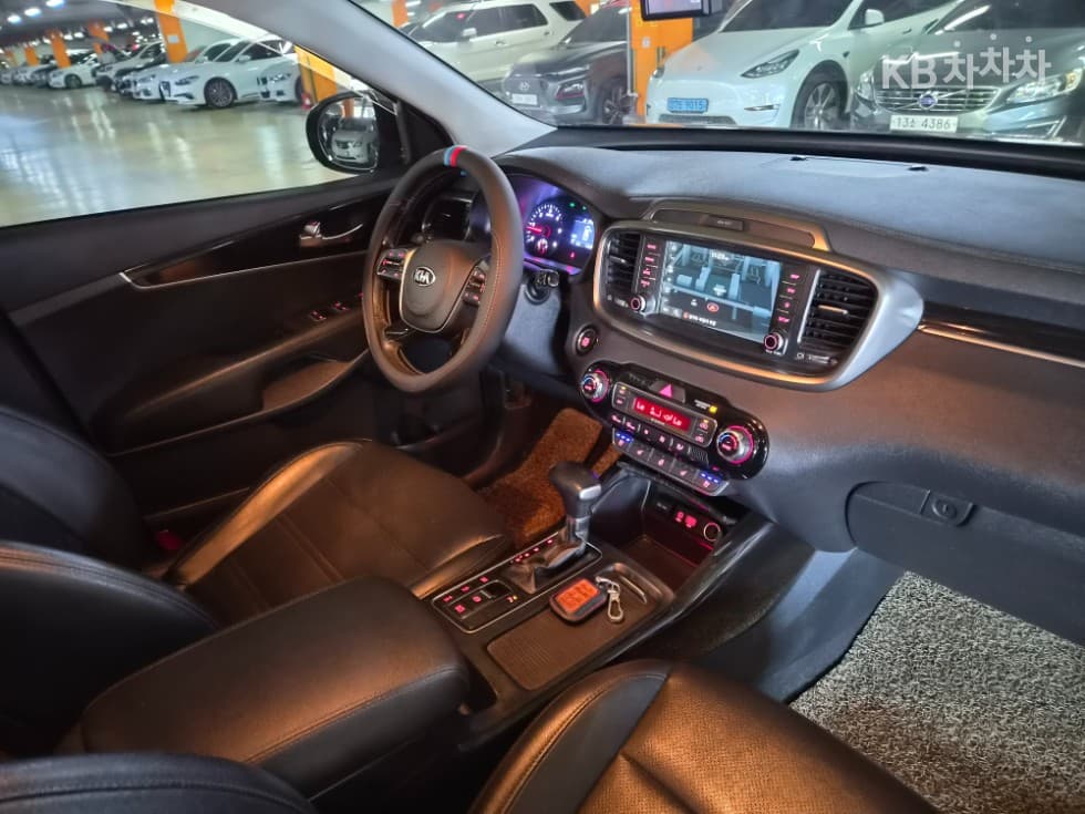 Kia The New (facelift) Sorento2.2 Diesel 4WD Noblesse - 14