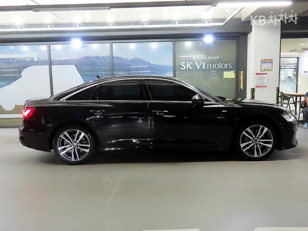 Audi A6(C8)45 Turbo Diesel Injection Quattro Premium - 3