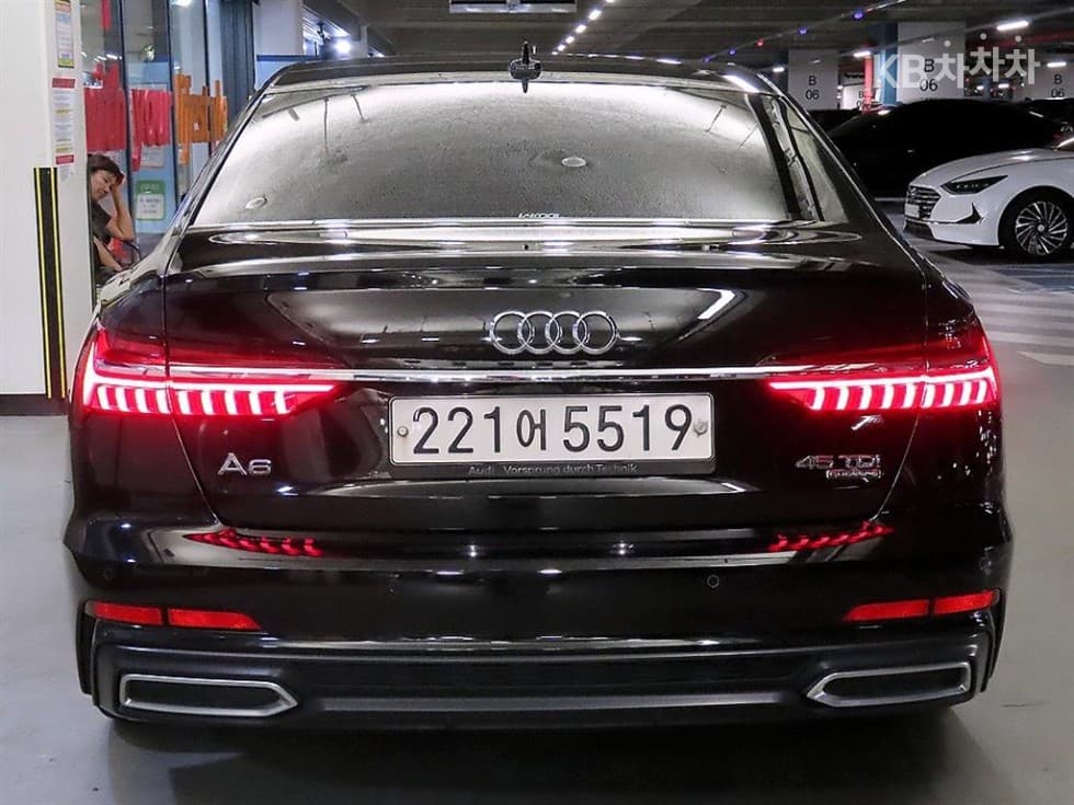 Audi A6(C8)45 Turbo Diesel Injection Quattro Premium - 5