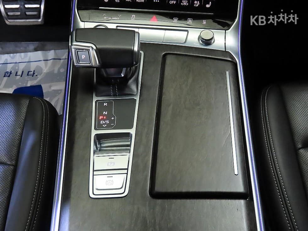 Audi A6(C8)45 Turbo Diesel Injection Quattro Premium - 12