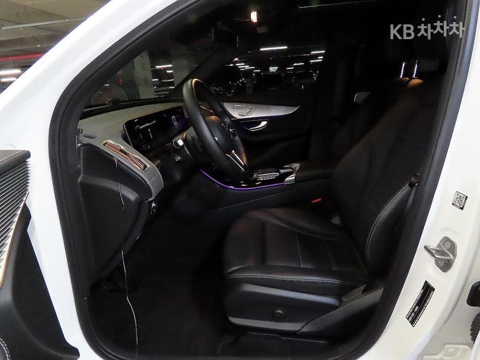 Mercedes-Benz EQC (N293)EQC 400 4Matic - - 6