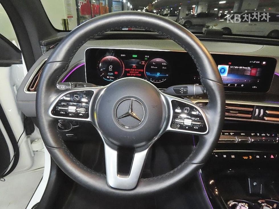 Mercedes-Benz EQC (N293)EQC 400 4Matic - - 8