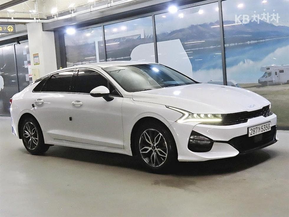 Киа K5 3-토 поколение 2.0 Бензин Тренди - Image 1