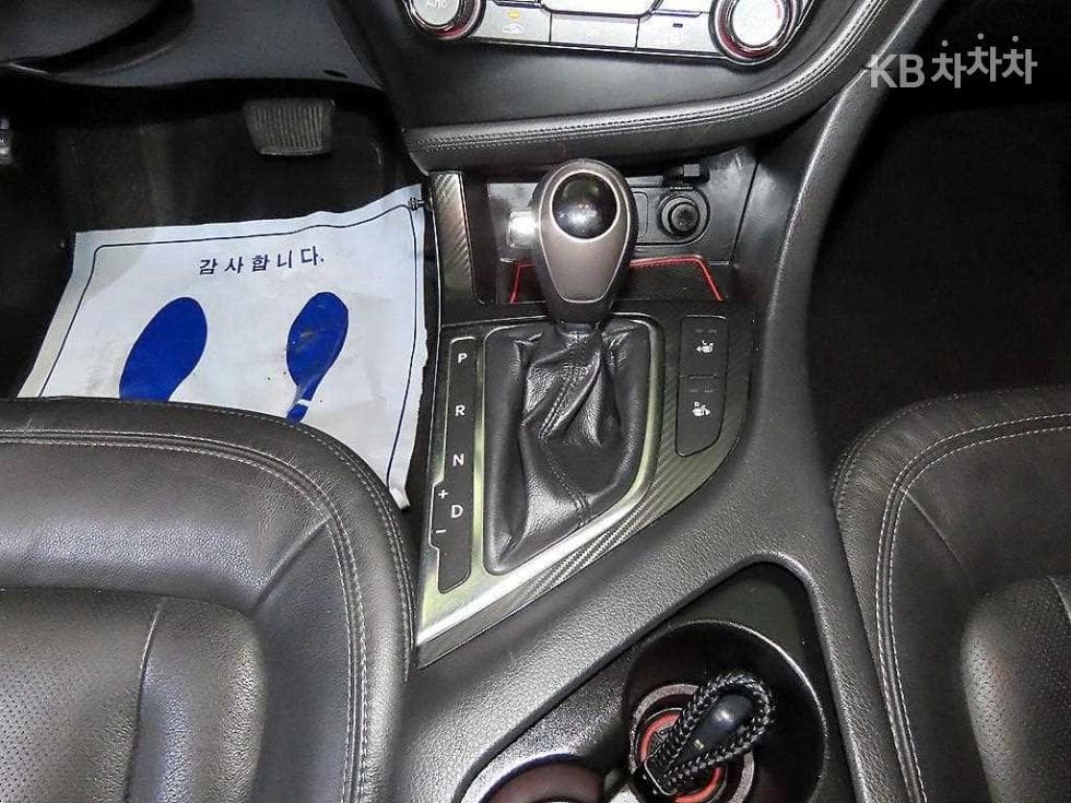Киа K5 ХибридЛукс - 12