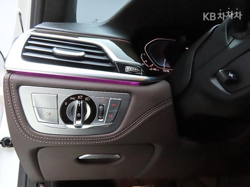 BMW 7시리즈 (G11)745Le sDrive Design Pure Excellence - 12