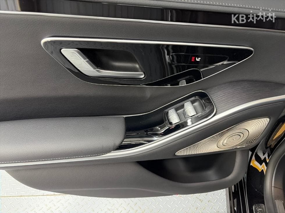 Mercedes-Benz Нов S-КласS350 d W222 - 13