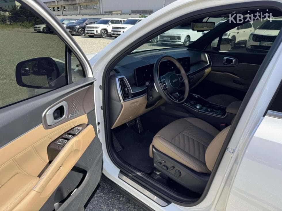 Киа The New (фейслифт) Sorento Хибрид MQ41.6T HEV 2WD Signature - 11