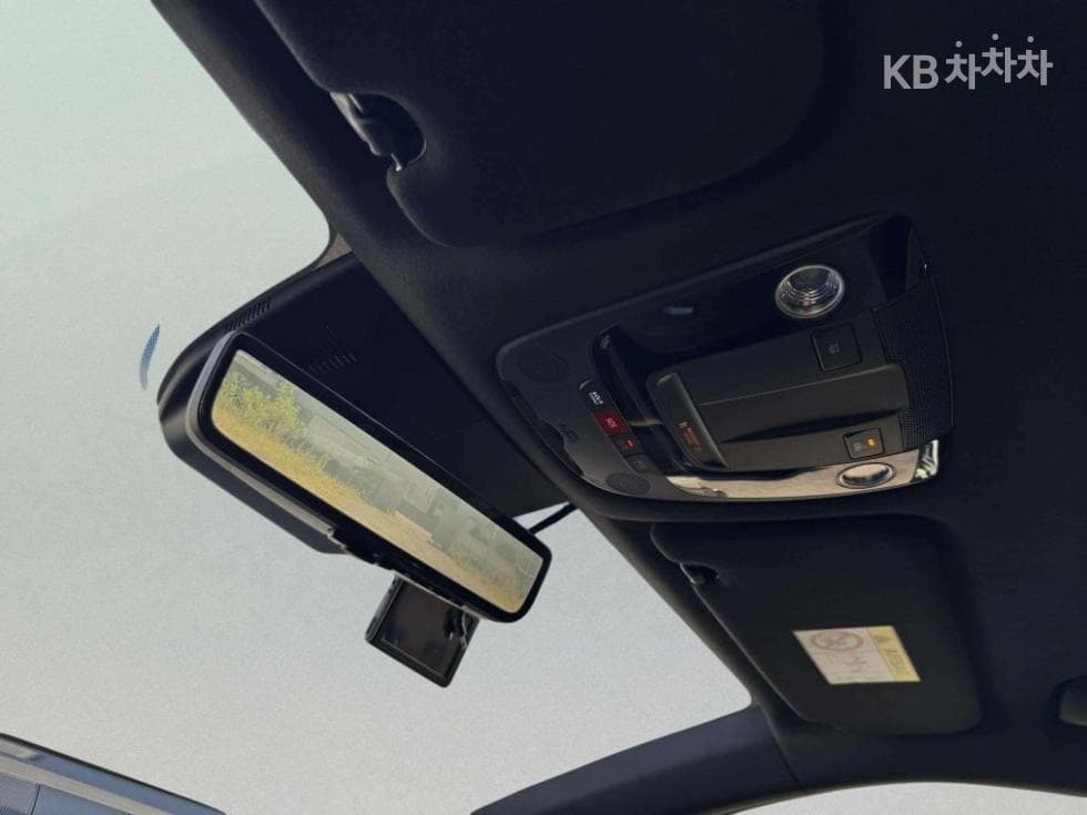 Киа The New (фейслифт) Sorento Хибрид MQ41.6T HEV 2WD Signature - 17