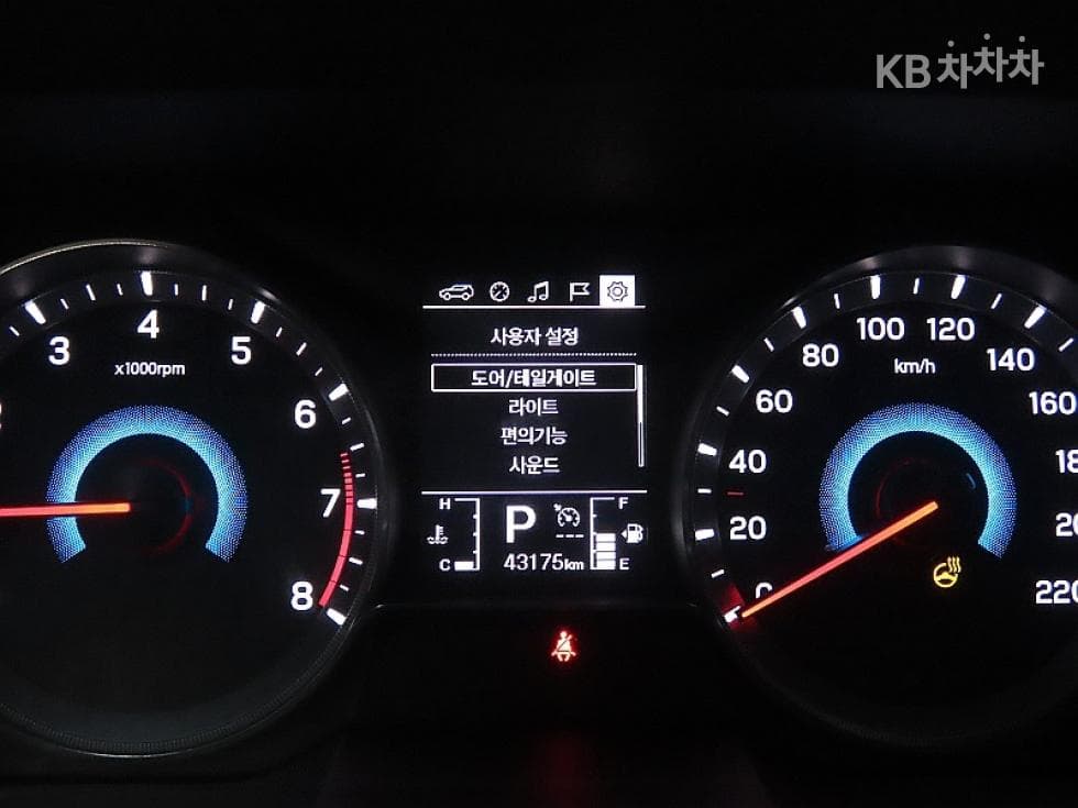 KG Mobility Very New (facelift/refresh; particularly for Tivoli) TivoliGasoline V5 2WD Standard - 8