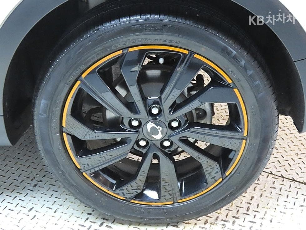 KG Mobility Very New (facelift/refresh; particularly for Tivoli) TivoliGasoline V5 2WD Standard - 20