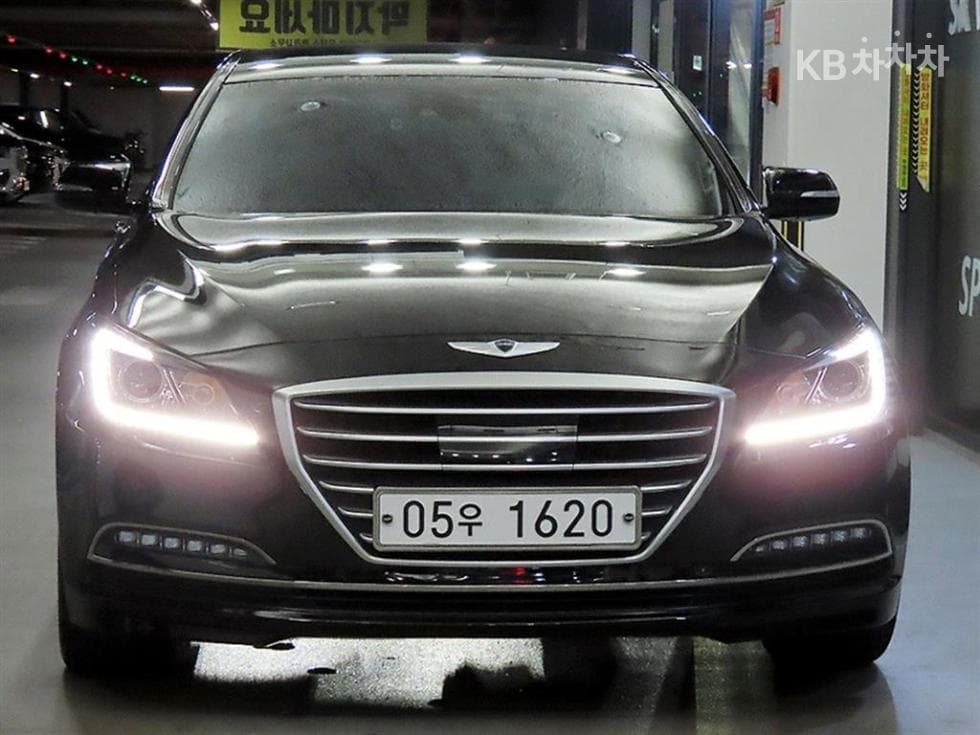 Hyundai GenesisDHG330 Premium AWD - 2