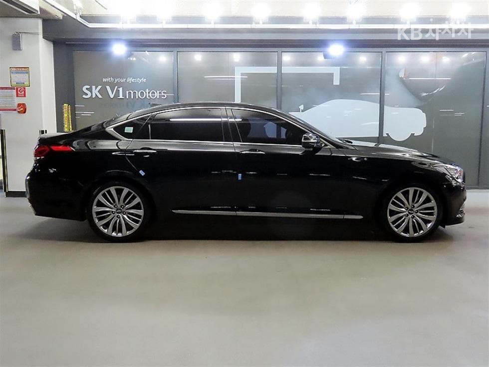Hyundai GenesisDHG330 Premium AWD - 3