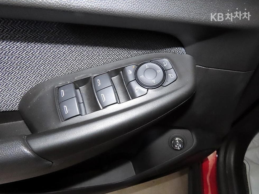 Джи Ем Корея Trailblazer1.35 Бензин 2WD Premier - 13