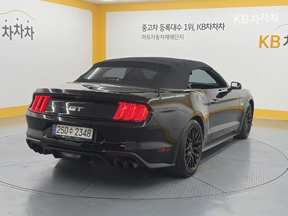 Форд 올Нов머스탱Кабриолет Premium - 4