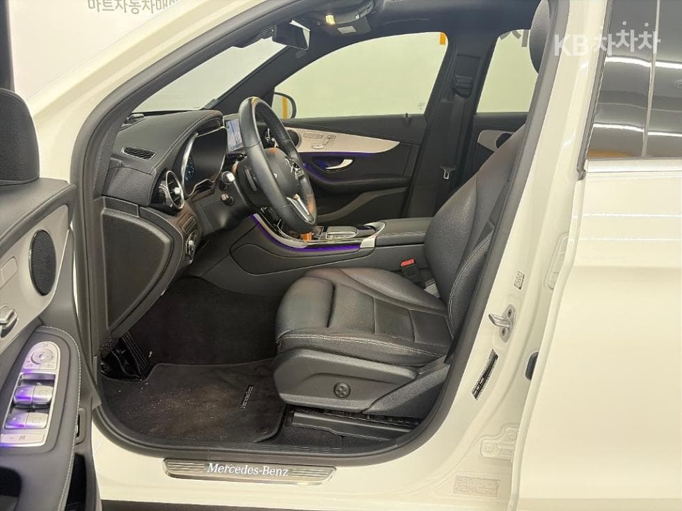Mercedes-Benz GLC(X253)300 e 4Matic - 11