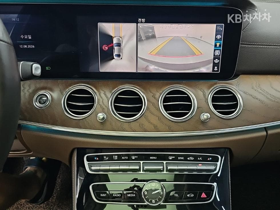 Mercedes-Benz E-Клас (W213)E300 4Matic Exclusive - 10
