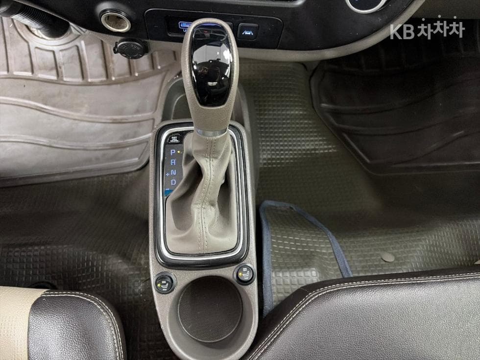 Хюндай Porter 2Удължено междуосие Двойна Кабина CRDi Style - 8