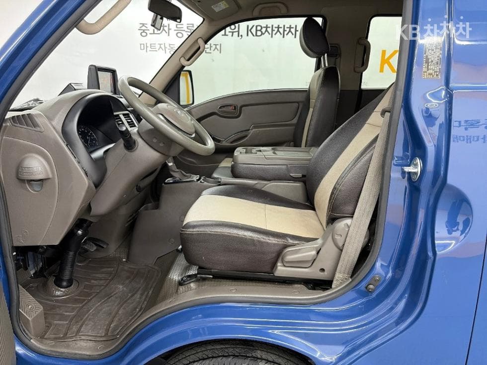 Хюндай Porter 2Удължено междуосие Двойна Кабина CRDi Style - 11