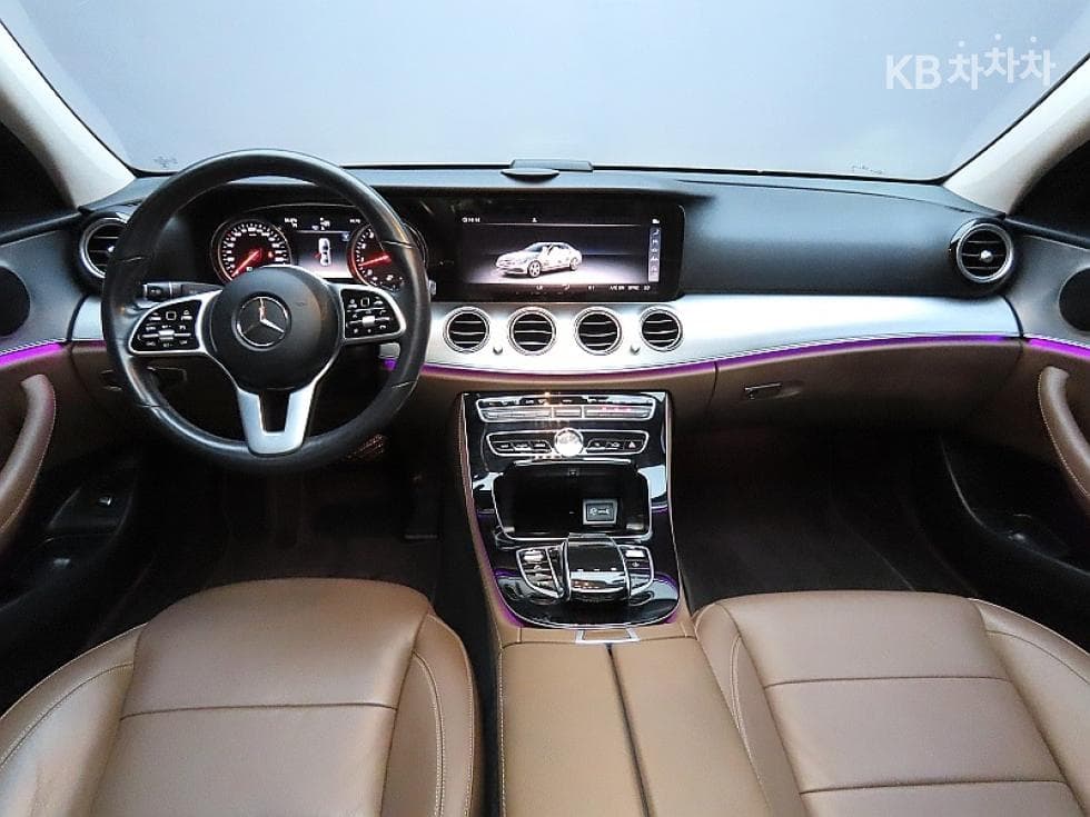Mercedes-Benz New E-ClassE300 Avantgarde W212 - 6