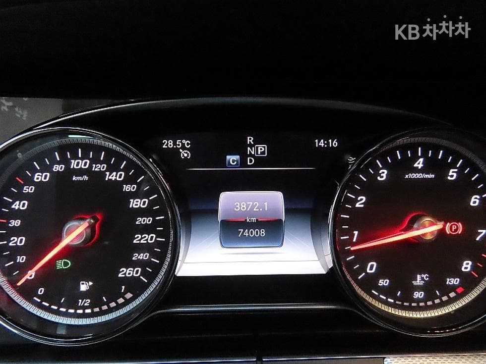 Mercedes-Benz New E-ClassE300 Avantgarde W212 - 8