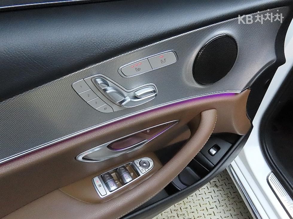 Mercedes-Benz New E-ClassE300 Avantgarde W212 - 13