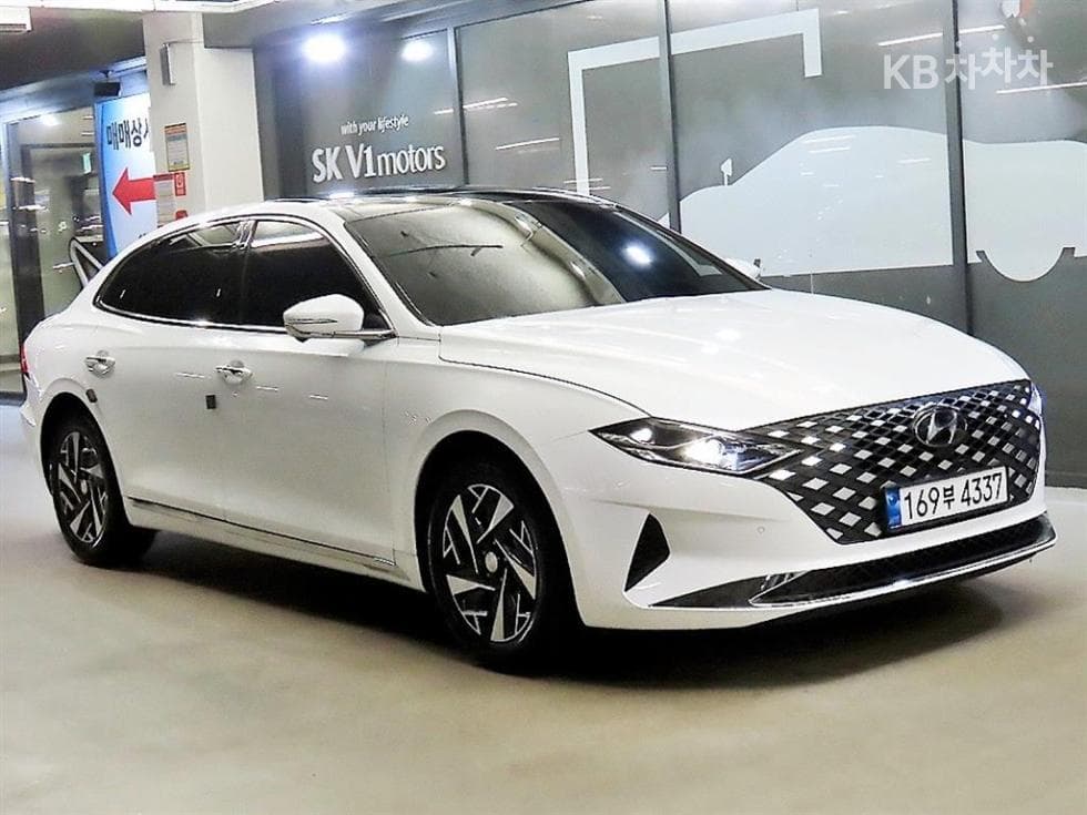 Хюндай The New (фейслифт) Grandeur (Azera) Хибрид 2.4 Le Blanc - Image 1