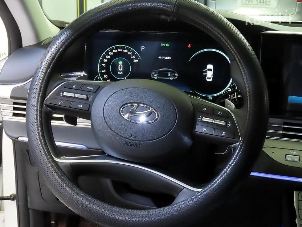 Hyundai The New (facelift) Grandeur (Azera) Hybrid2.4 Le Blanc - 8