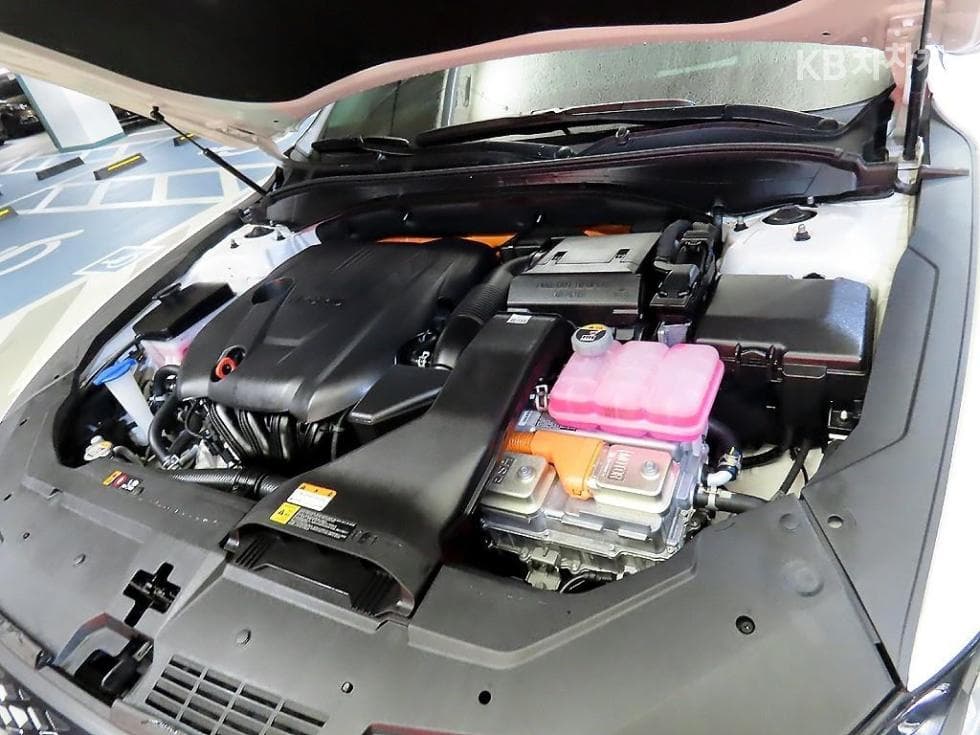 Hyundai The New (facelift) Grandeur (Azera) Hybrid2.4 Le Blanc - 19