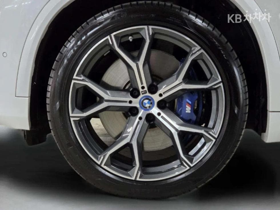 BMW X5 (G05)xDrive 45e M Sport - 5