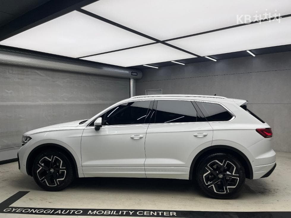 Volkswagen Touareg 3-토 поколение3.0 Турбо Дизел Инжекция Prestige - 4