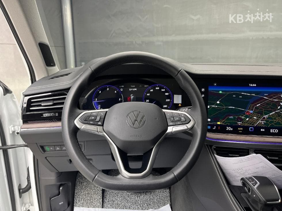 Volkswagen Touareg 3-토 поколение3.0 Турбо Дизел Инжекция Prestige - 9