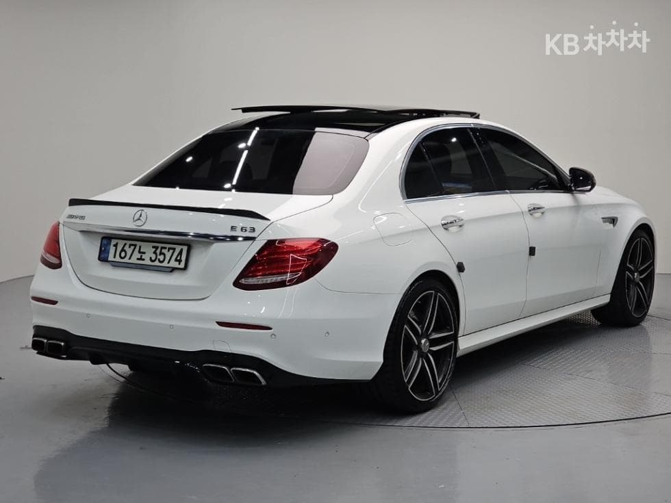 Mercedes-Benz Нов E-КласE63 AMG 4매틱 W212 - 4